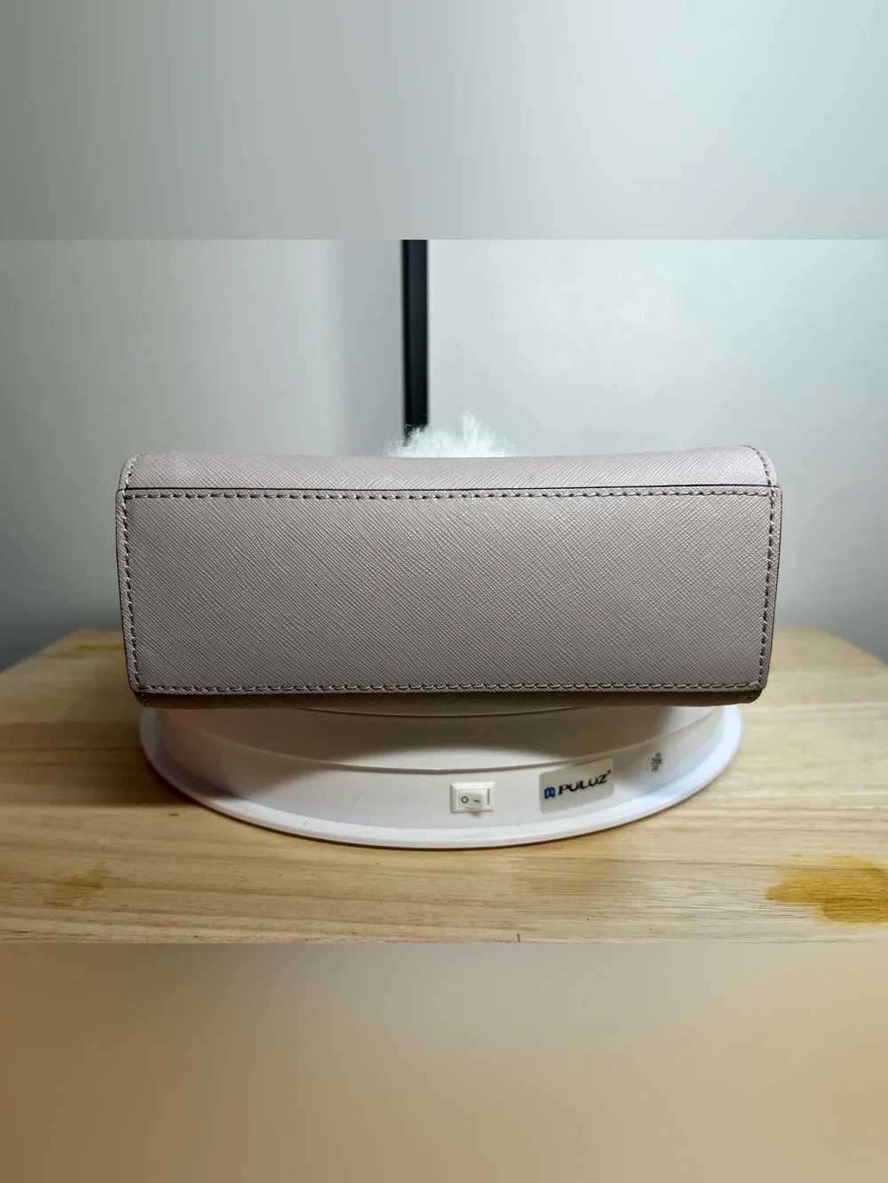 the Kate Spade New York Hop to It Bunny Rabbit Mini Hayden Crossbody Like New - Picture 6 of 7